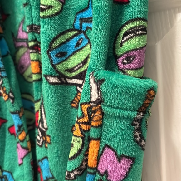 NWOT Nintendo Ninja Turtles Robe - Picture 4 of 5
